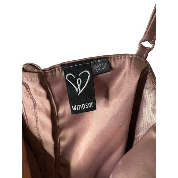 Vintage Windsor Satin Top Size Small - Picture 3 of 4